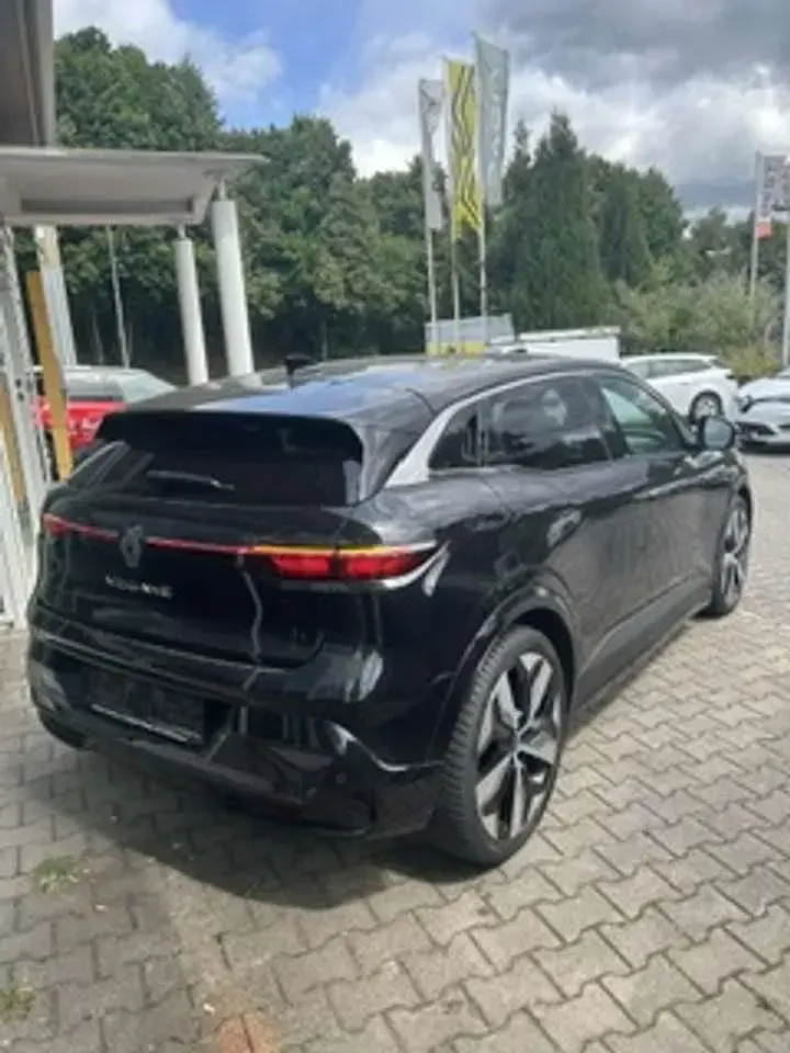 Gebraucht Renault Mégane Techno 160 kW (218 PS) 2022 Blackpearlschwarz Kleinwagen