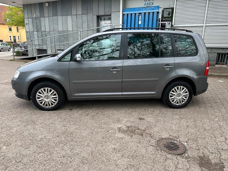 Gebraucht VW Touran 150 PS (110 kW) 2005 Grau Van / Kleinbus