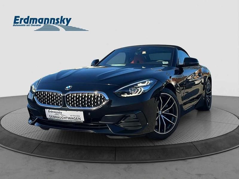 Black sapphire (schwarz) Gebraucht 2022 BMW Z4 Sport Line Cabrio | 36.490 € (Fairer Preis) - Bild 1/4