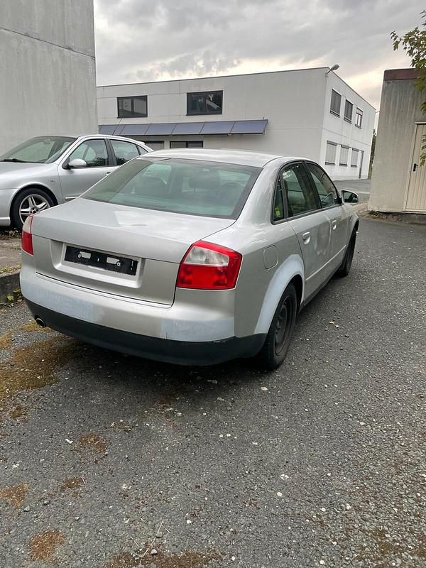 Gebraucht Audi A4 105 PS (77 kW) 2001 Limousine