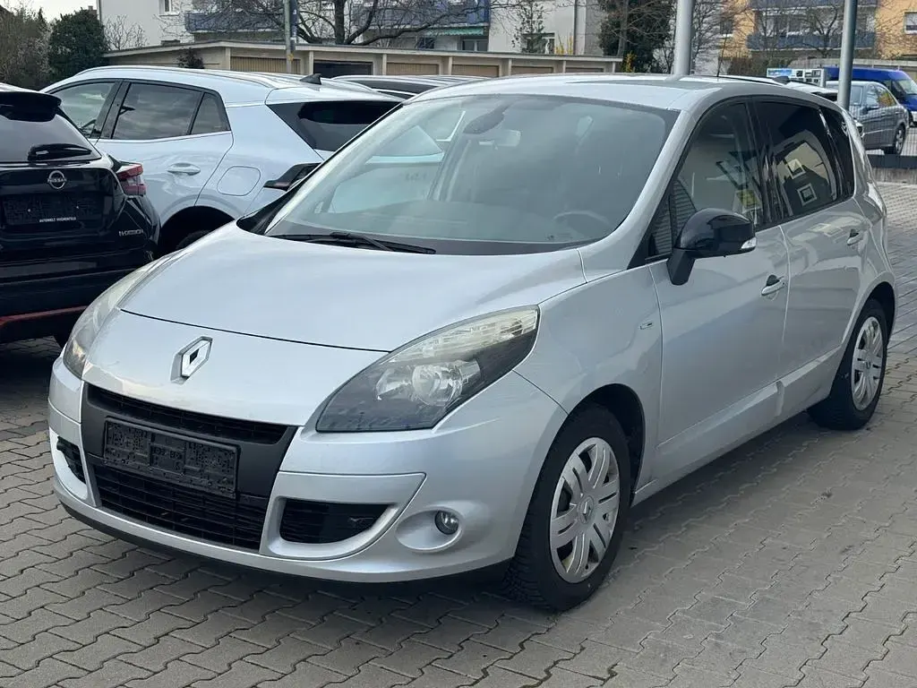 Gebraucht Renault Grand Scénic III 110 PS (80 kW) 2011 Silber Van / Kleinbus