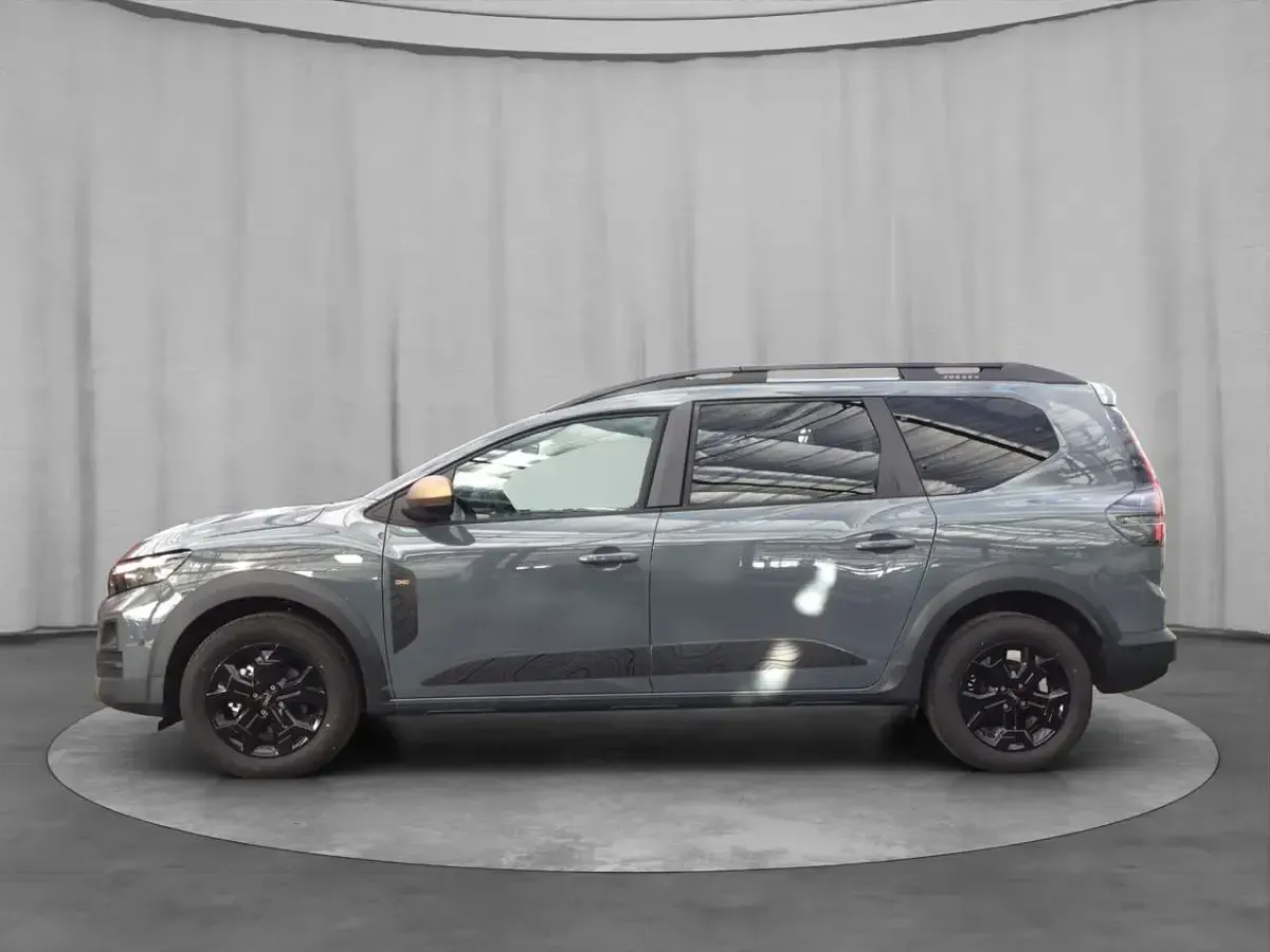 Neu Dacia Jogger Extreme 110 PS (80 kW) 2025 Dolomitgrau Van / Kleinbus