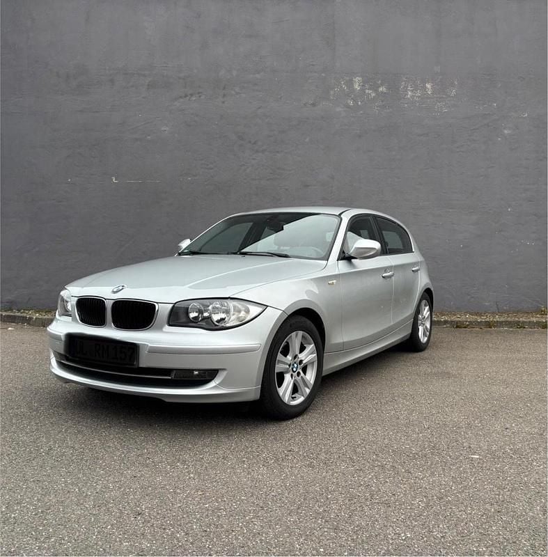 Gebraucht 2010 BMW 118 Kleinwagen | 5.800 € (Etwas zu teuer) - Bild 1/4