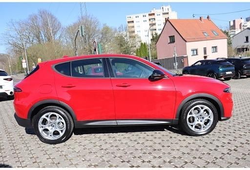 Gebraucht Alfa Romeo Tonale Sprint 131 PS (96 kW) 2023 Rot SUV