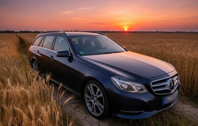 Gebraucht Mercedes E350 258 PS (189 kW) 2013 Blau Kombi
