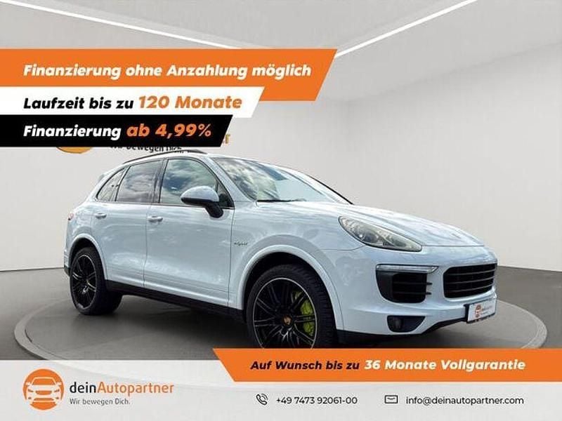 Weiss Gebraucht 2017 Porsche Cayenne SUV | 35.900 € (Etwas zu teuer) - Bild 1/4
