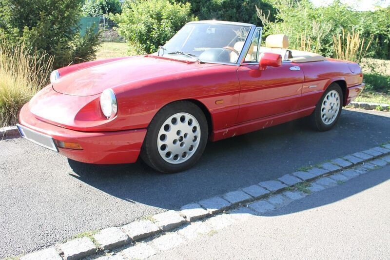 Gebraucht Alfa Romeo Spider 120 PS (88 kW) 1990 Rot Cabrio