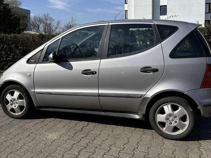 Gebraucht Mercedes A170 Avantgarde 90 PS (66 kW) 1999 Limousine