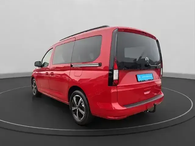 Neu VW Caddy Life 122 PS (89 kW) 2025 Rot Van / Kleinbus