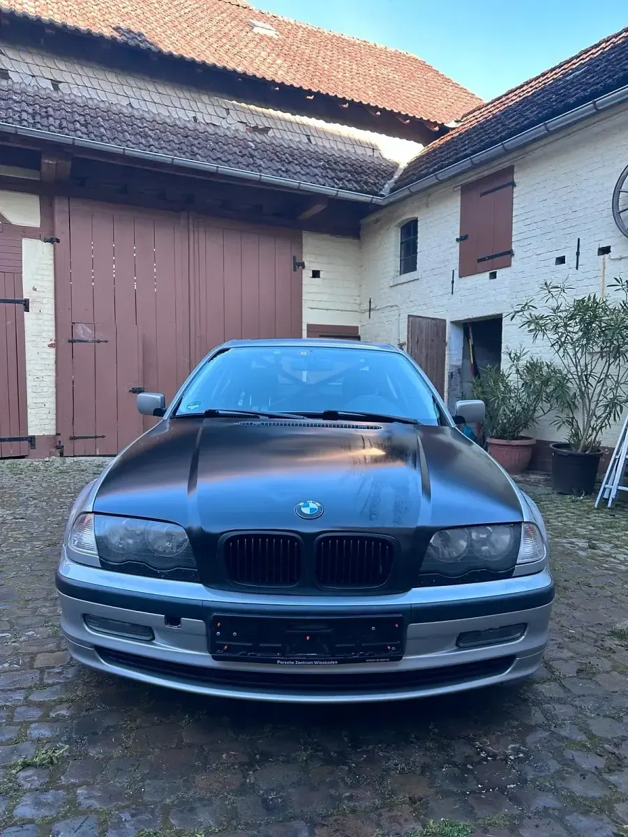 Occasion BMW 323 174 ch (127 kW) 2000 Argent Berline