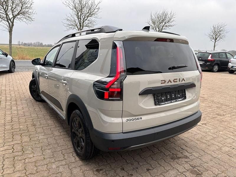 Neu Dacia Jogger Extreme 110 PS (80 kW) 2026 Sandstone Van / Kleinbus