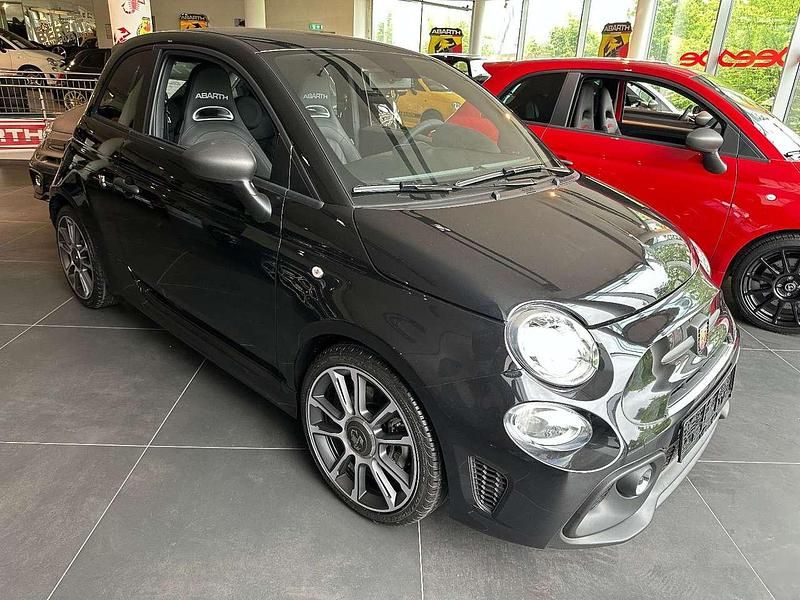 Gebraucht Abarth 595 165 PS (121 kW) 2024 Scorpione schwarz Kleinwagen