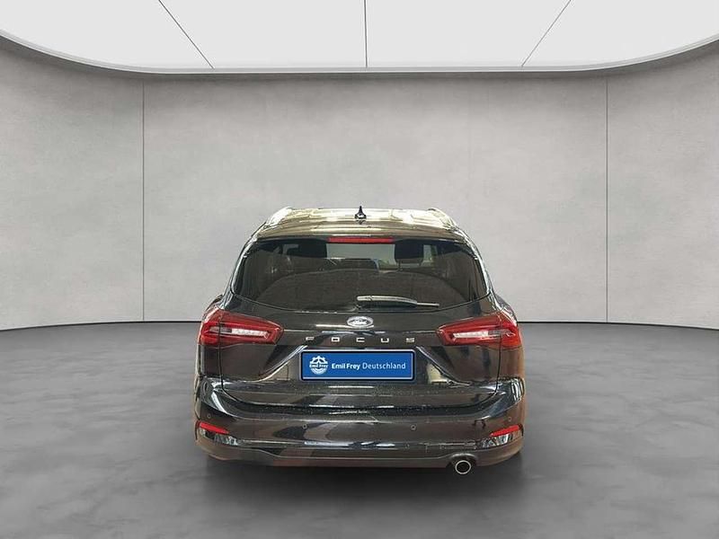 Gebraucht Ford Focus Titanium 125 PS (91 kW) 2024 Agate black metallic Kombi