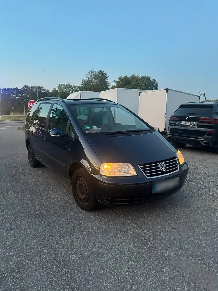 Gebraucht VW Sharan 116 PS (85 kW) 2005 Blau Van / Kleinbus