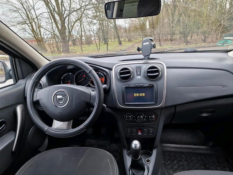 Second-hand Dacia Logan 90 CP (66 kW) 2015 Argintiu Break