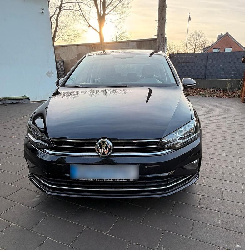 Schwarz Gebraucht 2018 VW Golf Join Limousine | 10.990 € (Guter Preis) - Bild 1/4