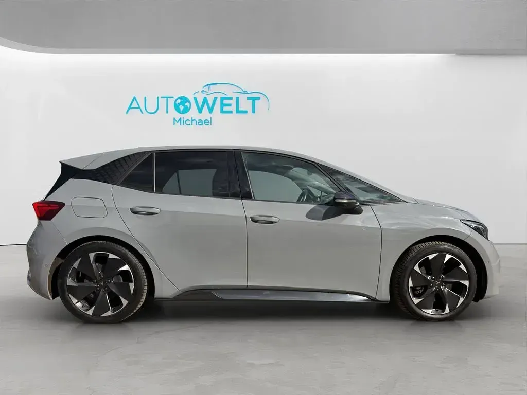 Usata Cupra Born 169 kW (231 CV) 2023 Grigio Utilitaria