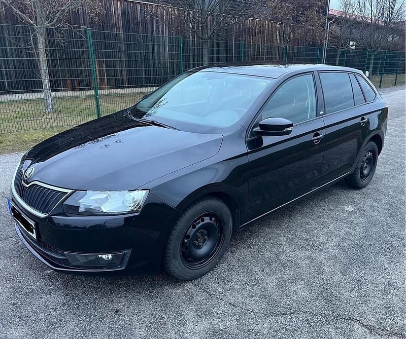 Gebraucht Skoda Rapid 90 PS (66 kW) 2015 Schwarz Kleinwagen