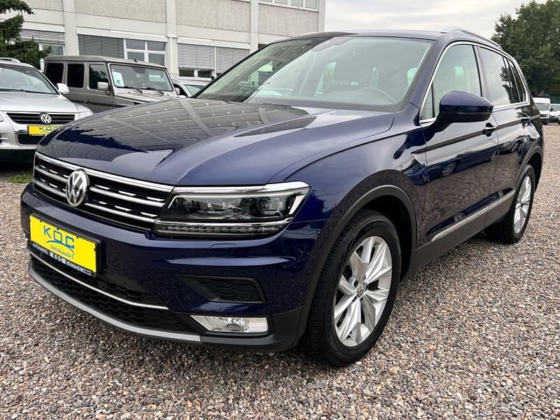 Blau Gebraucht 2017 VW Tiguan Highline SUV | 18.900 € (Guter Preis) - Bild 1/4