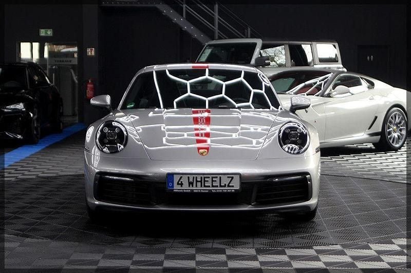 Gebraucht Porsche 911 Carrera 385 PS (283 kW) 2020 Silber Coupé