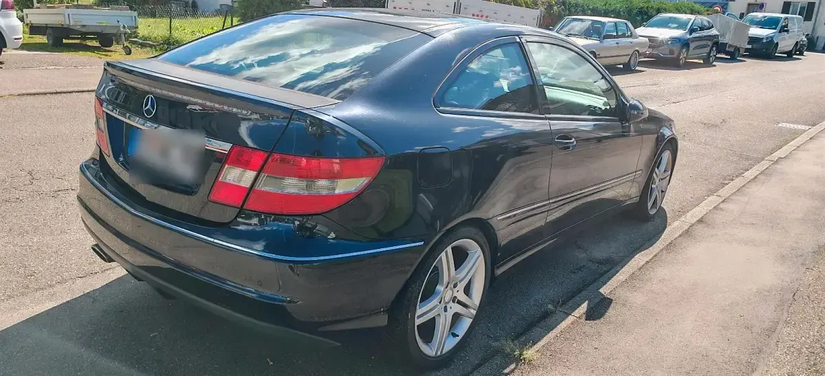 Gebraucht Mercedes CLC200 184 PS (135 kW) 2009 Schwarz Coupé