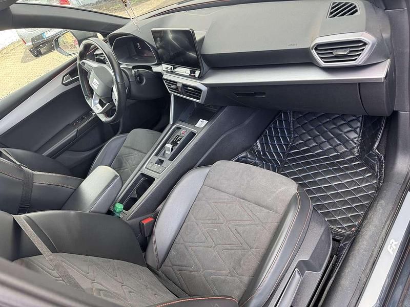 Grau Gebraucht 2021 Seat Leon FR Kombi | 20.100 € (Fairer Preis) - Bild 1/4