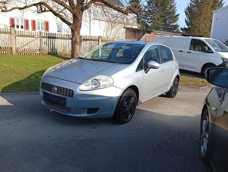 Gebraucht Fiat Punto Dynamic 77 PS (56 kW) 2008 Blau Kleinwagen