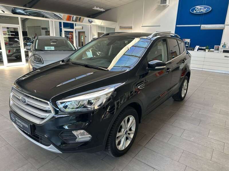 Iridiumschwarz metallic (metallic) Gebraucht 2017 Ford Kuga Titanium SUV | 14.490 € (Fairer Preis) - Bild 1/4