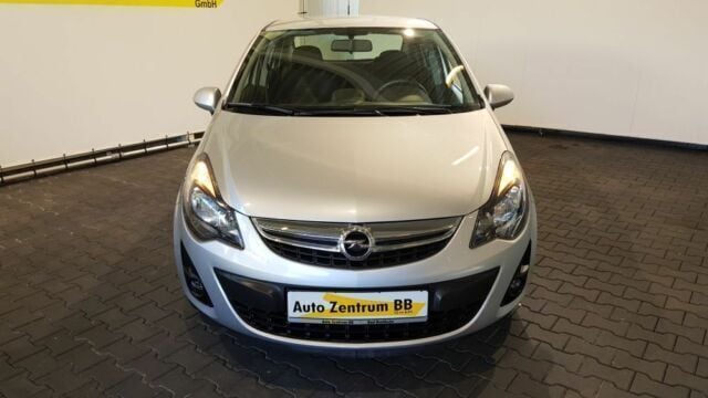 Gebraucht Opel Corsa Selection 75 PS (55 kW) 2014 Silber metallic Kleinwagen