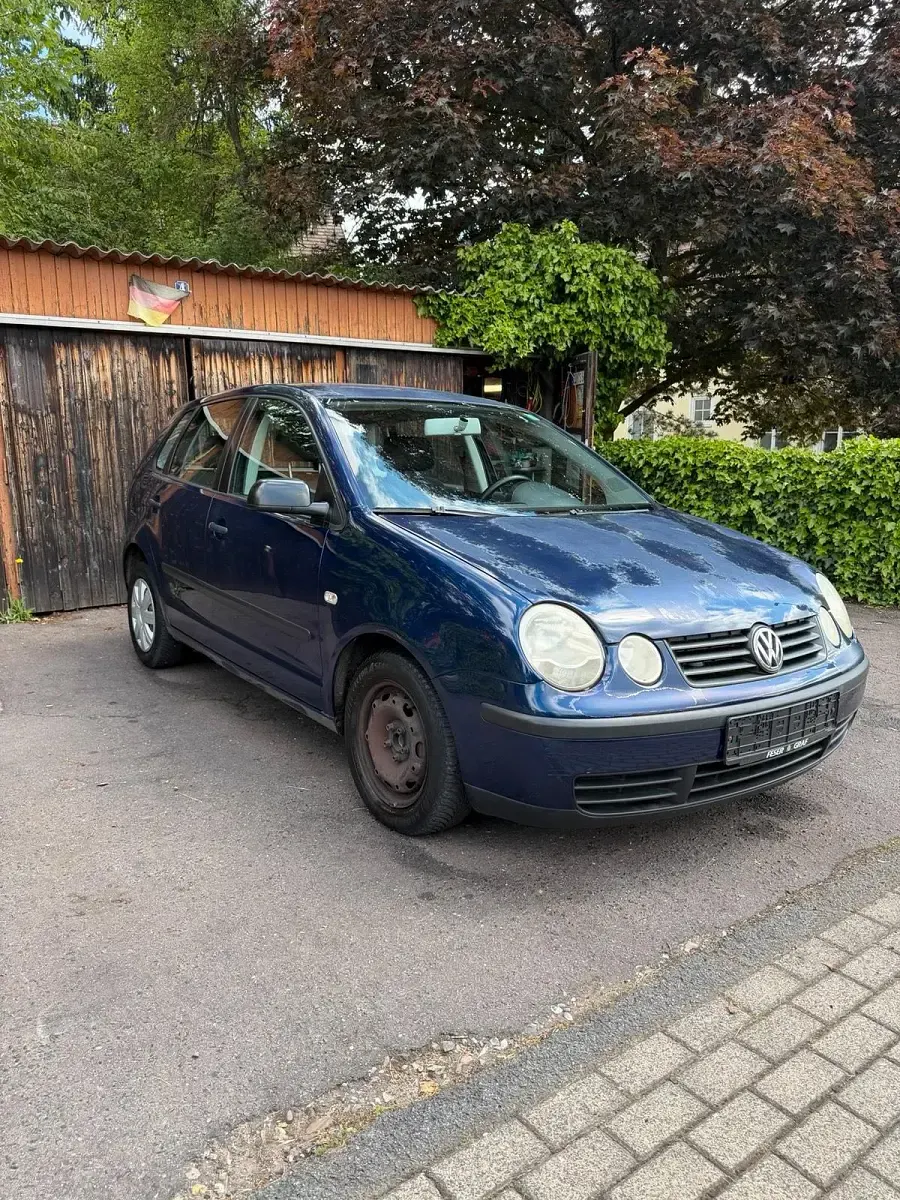 Gebraucht VW Polo 63 PS (46 kW) 2003 Blau Kleinwagen
