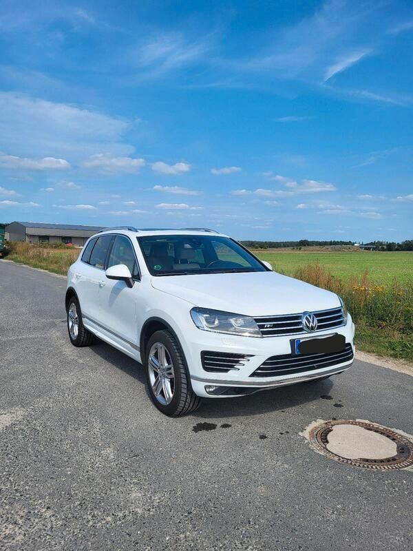 Weiß Gebraucht 2015 VW Touareg R-line SUV | 22.000 € (Fairer Preis) - Bild 1/4