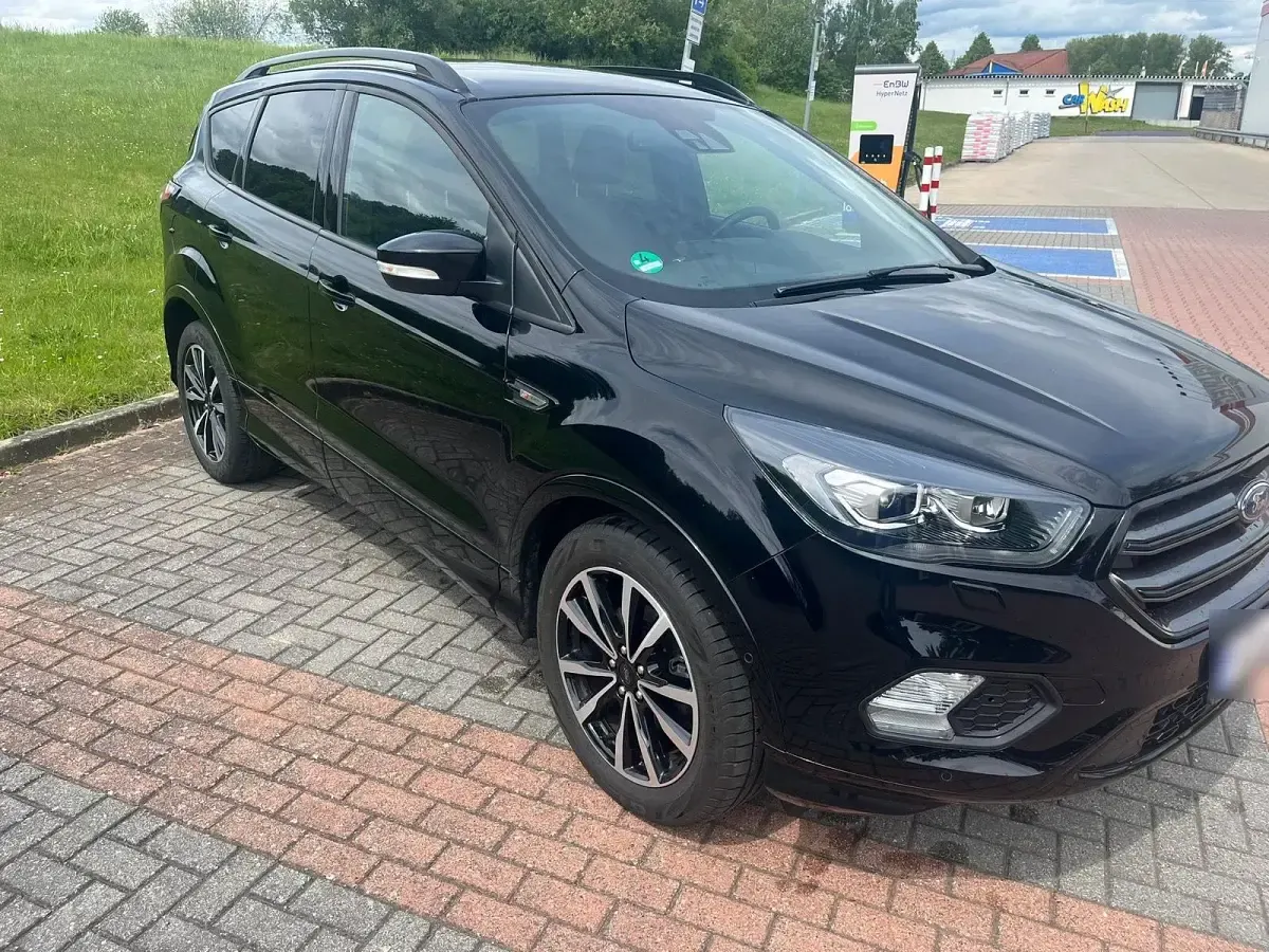 Gebraucht Ford Focus ST-Line 150 PS (110 kW) 2018 Schwarz SUV