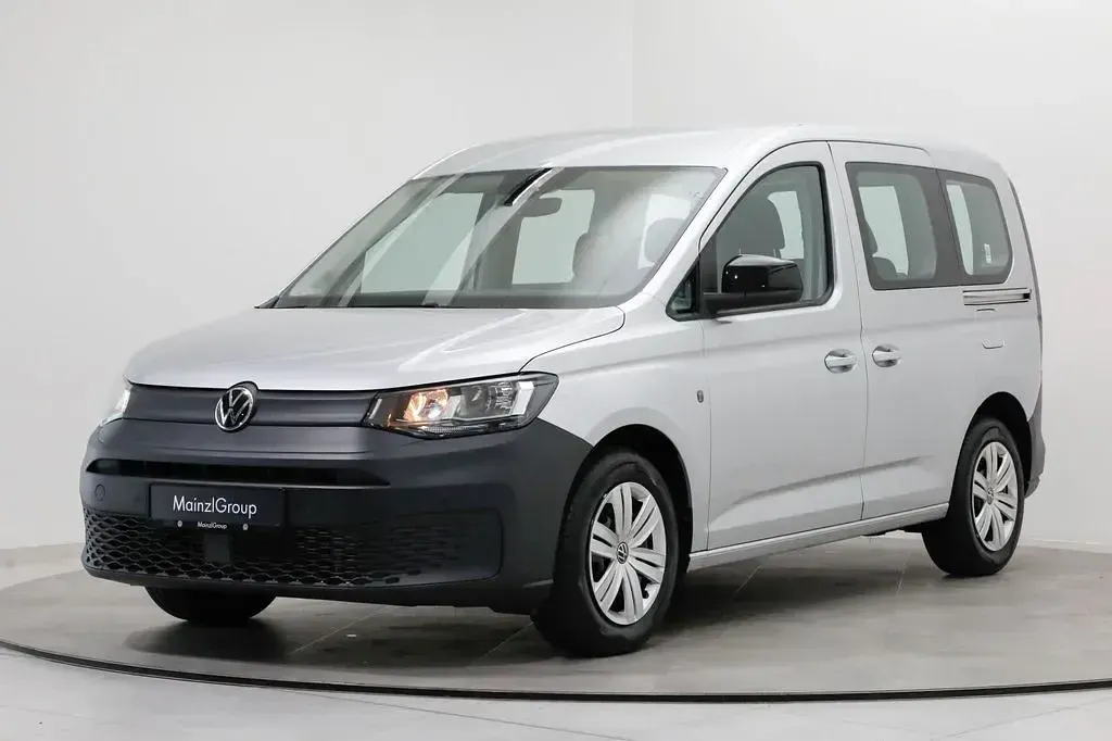 Gebraucht VW Caddy Basis 122 PS (89 kW) 2021 Reflexsilber metallic Van / Kleinbus