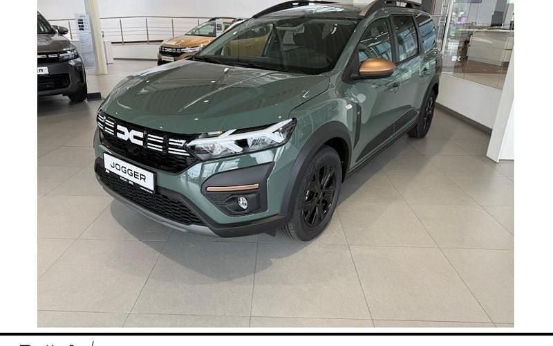 Neu Dacia Jogger Extreme 141 PS (103 kW) 2025 Grün Van / Kleinbus