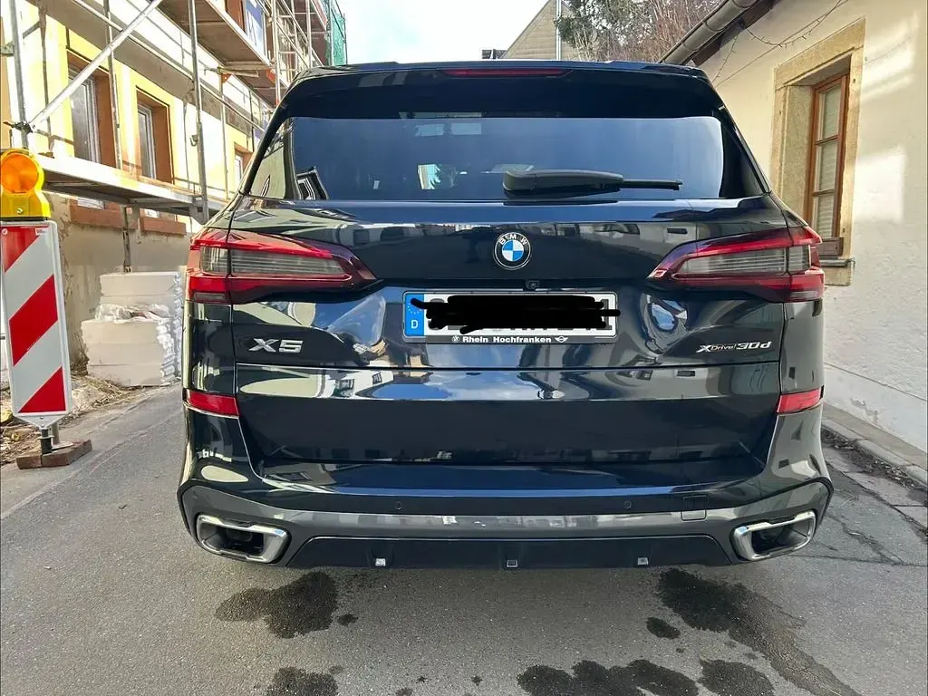 Gebraucht BMW X5 M Sport 286 PS (210 kW) 2023 Schwarz SUV