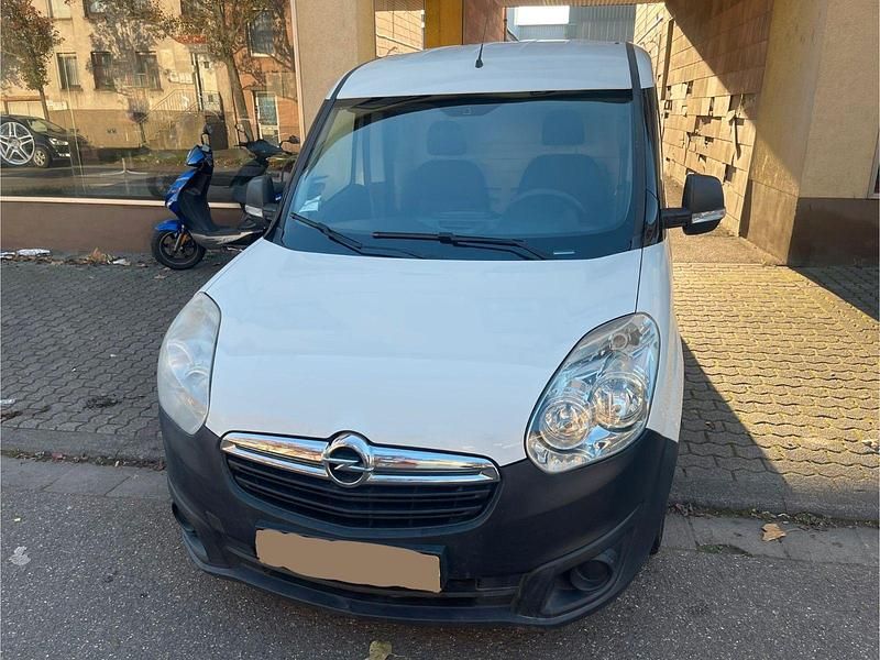 Gebraucht Opel Combo 90 PS (66 kW) 2012 Weiß Van / Kleinbus