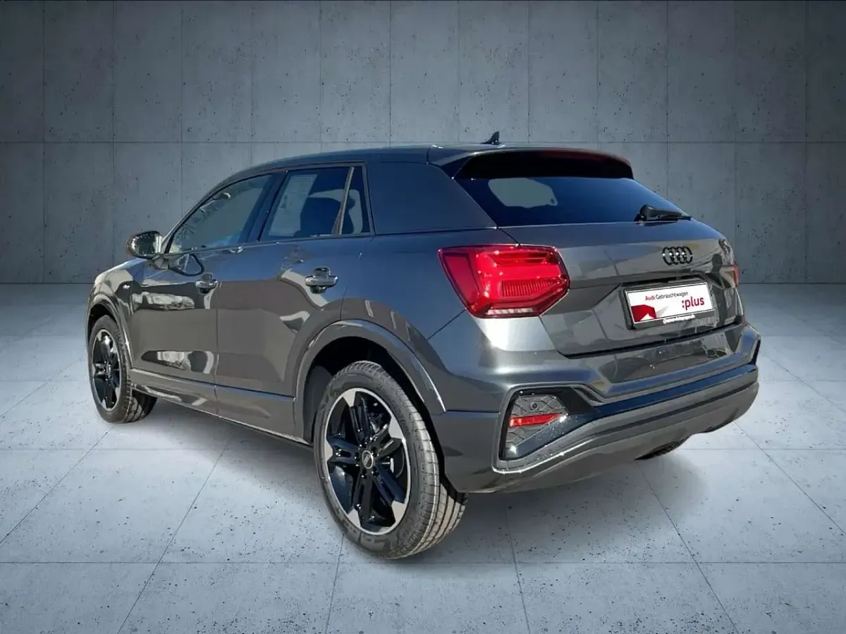 Gebraucht Audi Q2 S-Line 150 PS (110 kW) 1990 Daytonagrau perleffekt SUV