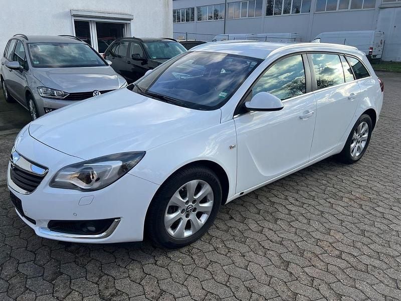 Gebraucht Opel Insignia Edition 170 PS (125 kW) 2016 Weiß Limousine