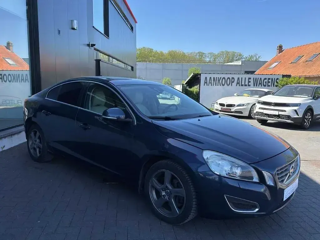 Gebraucht Volvo S60 215 PS (158 kW) 2012 Blau Limousine