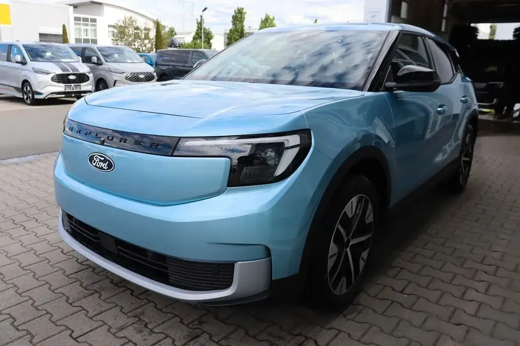Neu Ford Explorer Standard Range 125 kW (170 PS) 2026 Arctic blue metallic SUV
