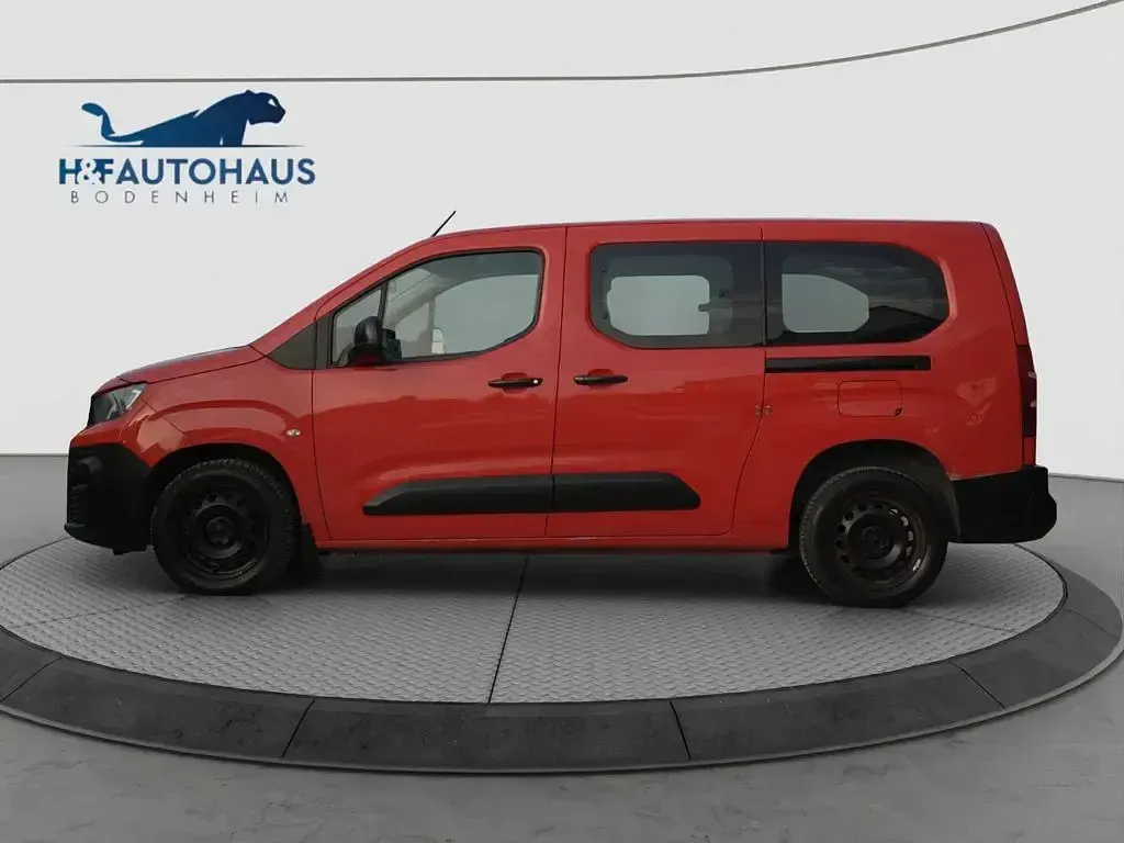 Gebraucht Peugeot Partner Premium 131 PS (96 kW) 2020 Rot Van / Kleinbus