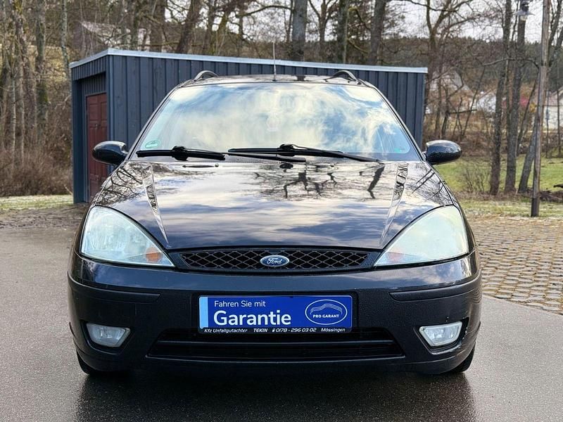 Gebraucht Ford Focus Ghia 101 PS (74 kW) 2004 Schwarz Kombi