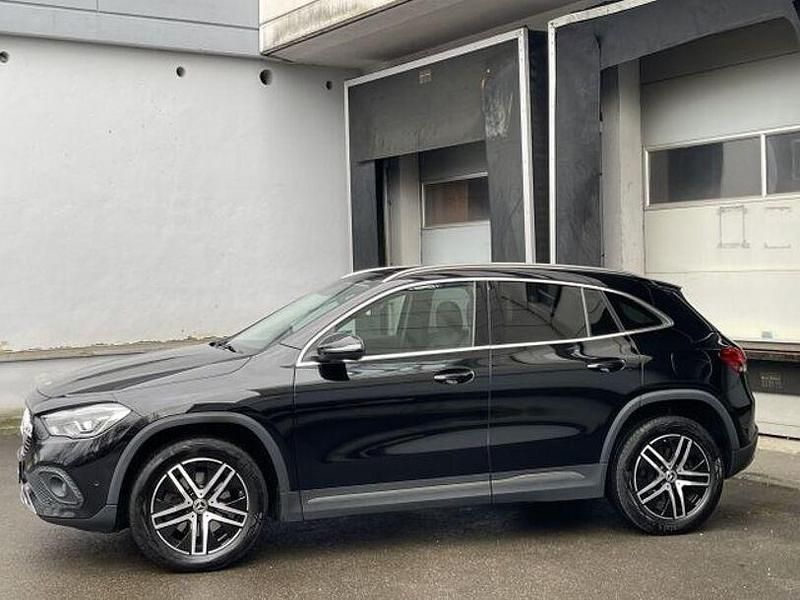 Gebraucht Mercedes GLA220 Progressive 190 PS (139 kW) 2021 Nachtschwarz SUV