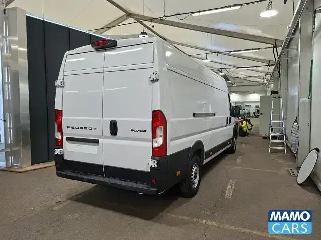 Gebraucht Peugeot Boxer 140 PS (102 kW) 2025 Weiß Van