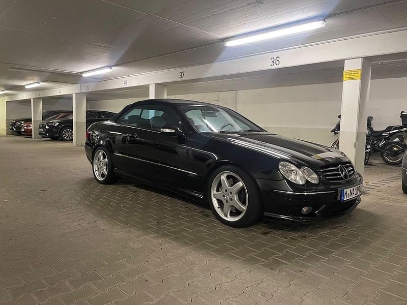 Schwarz Gebraucht 2003 Mercedes CLK500 AMG Cabrio | 12.999 € (Teuer) - Bild 1/4