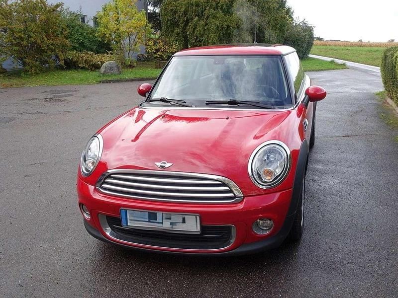 Rot Gebraucht 2012 Mini ONE Kleinwagen | 4.500 € (Fairer Preis) - Bild 1/4