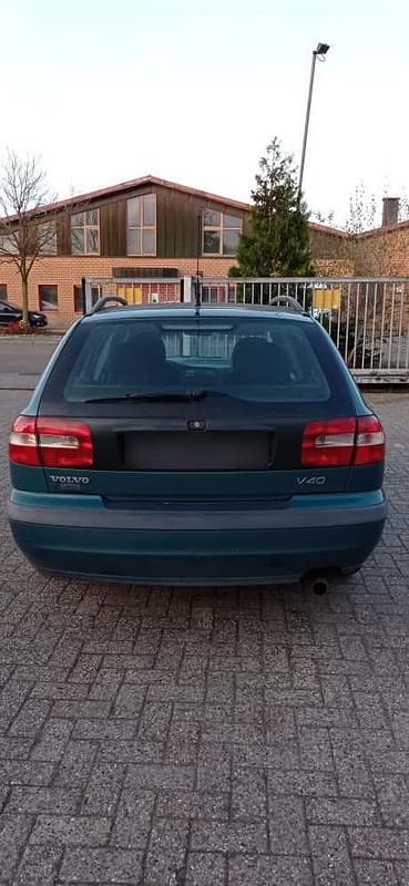 Gebraucht Volvo V40 165 PS (121 kW) 2001 Blau Kombi