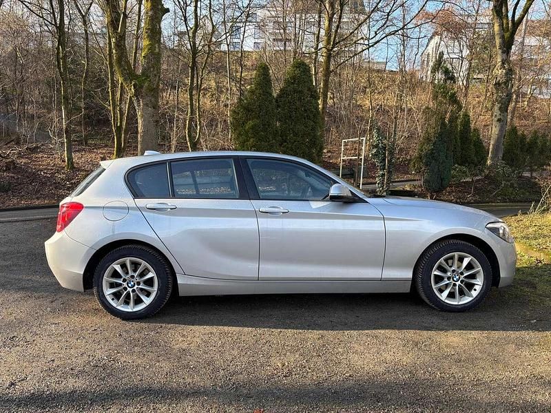 Gebraucht BMW 116 136 PS (100 kW) 2011 Silber Kleinwagen