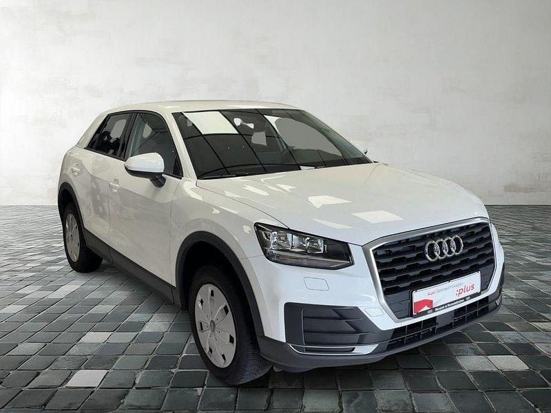 Używany Audi Q2 Design 150 KM (110 kW) 2017 Biały SUV