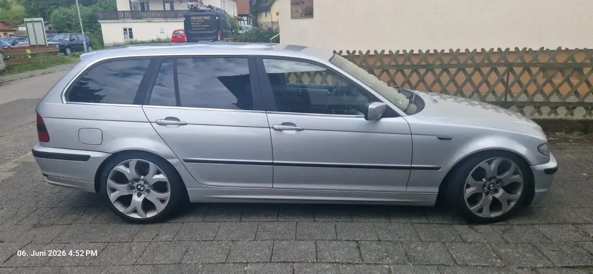 Gebraucht BMW 325 192 PS (141 kW) 2002 Silber Kombi